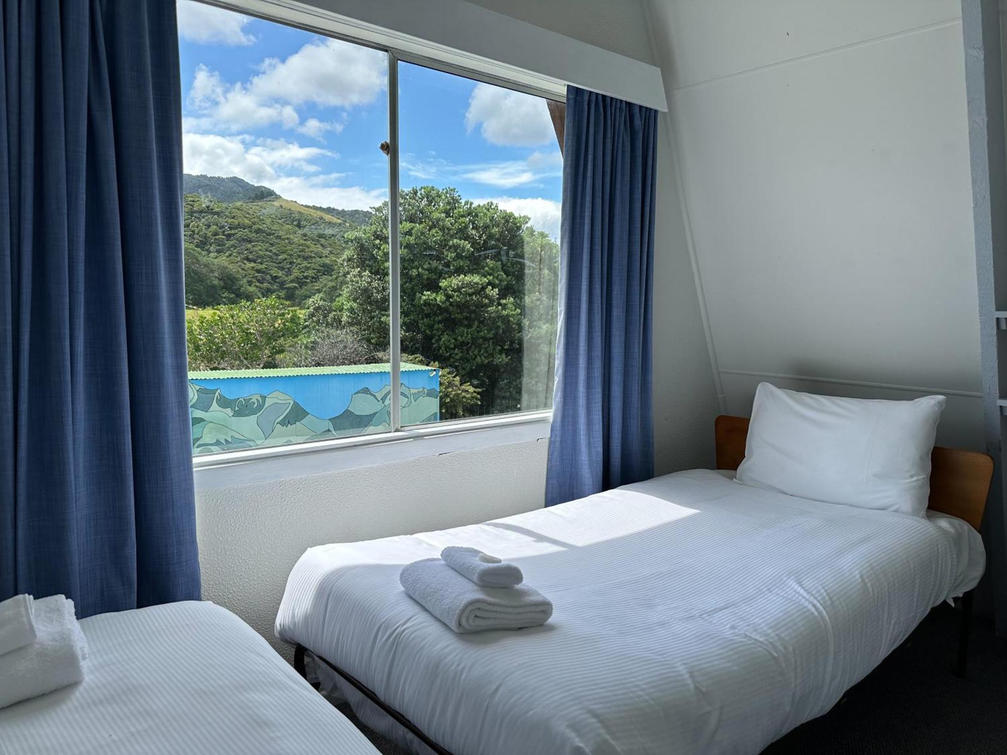 Pohutukawa Coastal Chalets Coromandel Номер фото